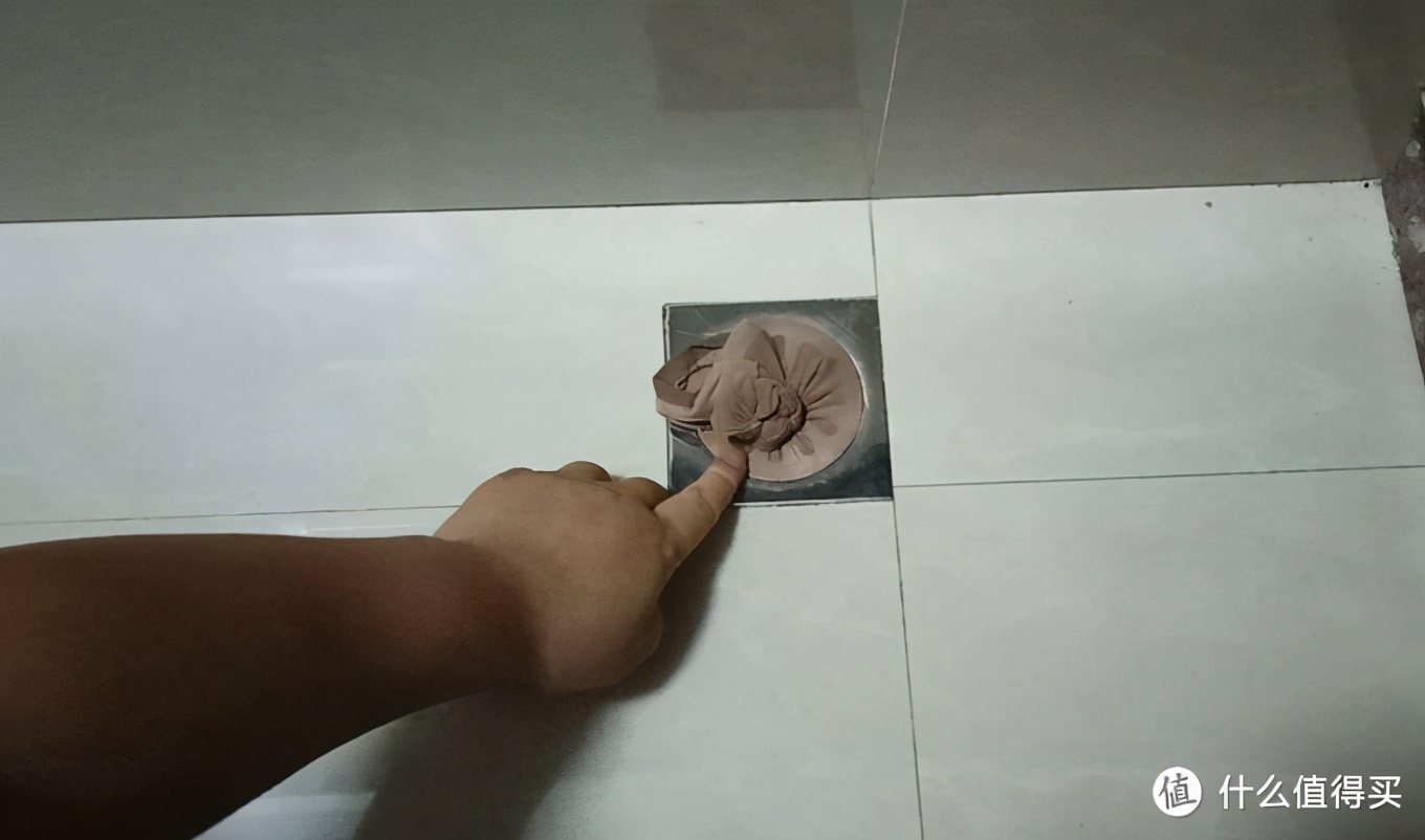 丝袜特殊用途_丝袜生活妙用_偷老师的丝袜贴吧