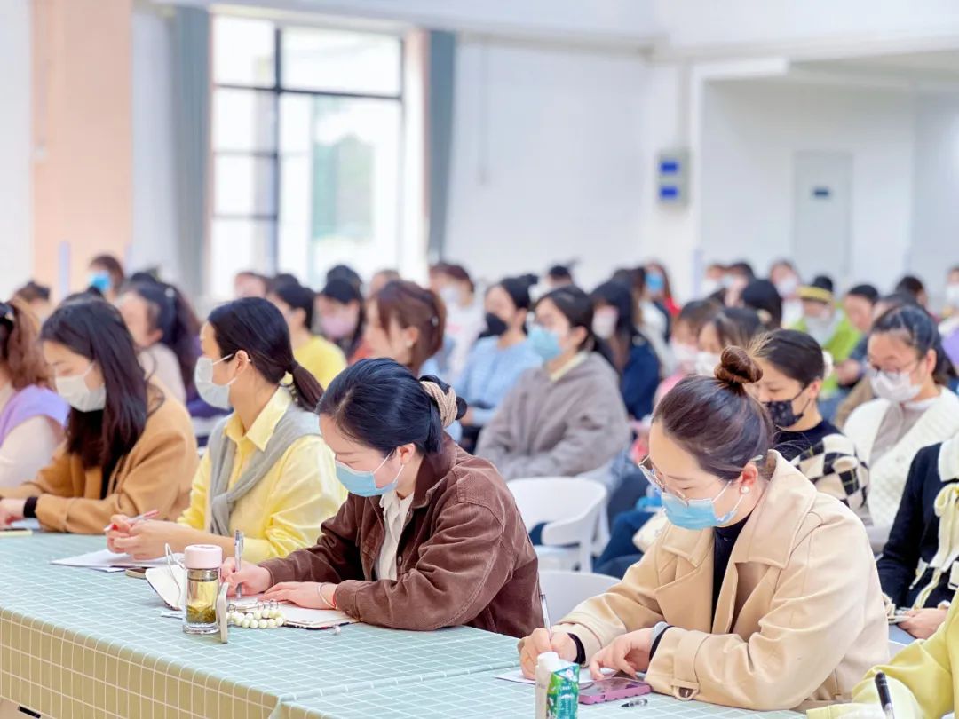 大班民间游戏主题_大班民间游戏玩法_大班民间游戏专题