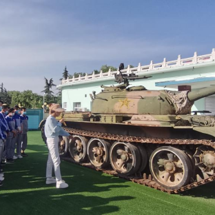 锥体上滚的实验现象_椎体上滚在生活中的运用_椎体上滚生活应用