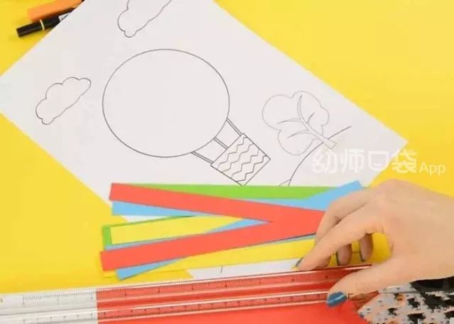 3~6岁儿童手部精细动作发展游戏_幼儿园手眼协调能力训练活动_小班幼儿手指游戏教研专题小结