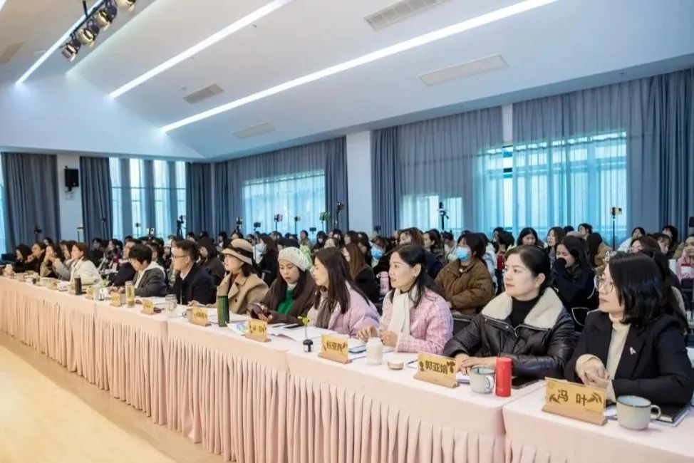 幼儿园游戏专题总结_幼儿园游戏总结语_幼儿园开展游戏活动总结