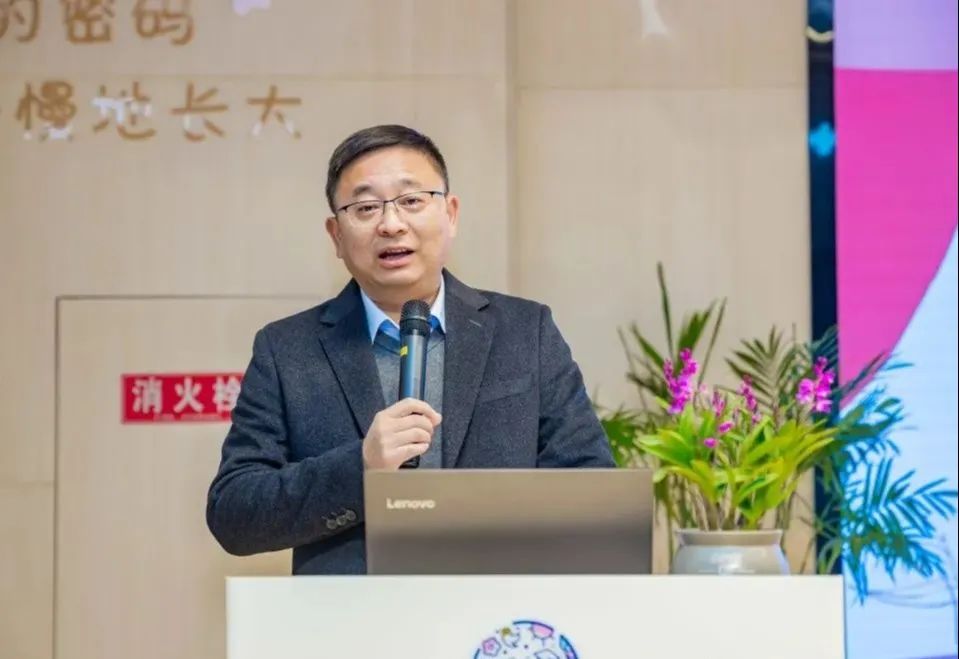 幼儿园游戏专题总结_幼儿园游戏总结语_幼儿园开展游戏活动总结