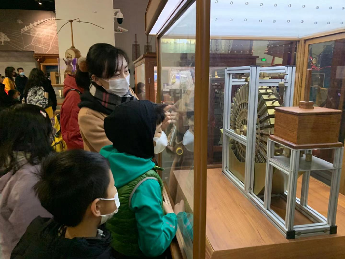 锥体上滚日常生活应用_锥体上滚生活应用_锥体上滚的实际应用