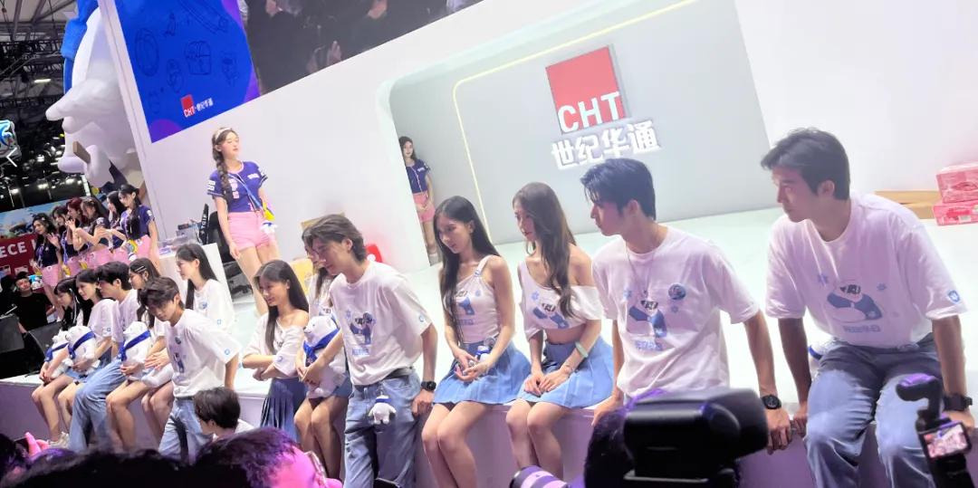  游戏本位CJ展会分析 _游戏行业 新闻_CJ游戏展试玩体验 