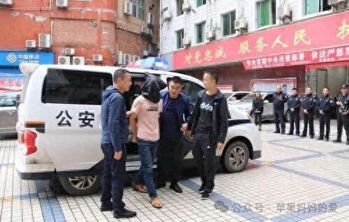 pg下载 17岁高中生去同学家打游戏杀害母女，现场留下6个字 : 仇我已经报了