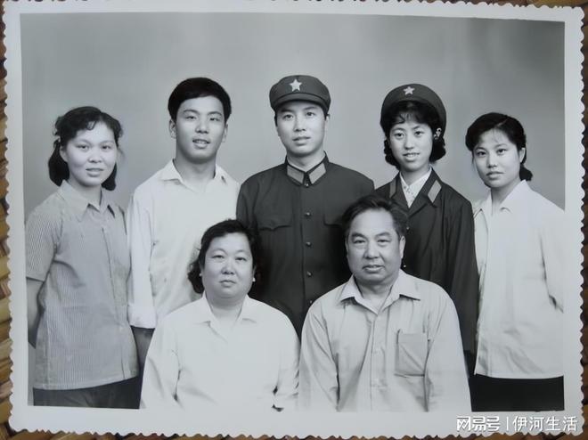 战友聚会通信录费用180元_转业志愿兵下岗销售经历_战友聚会通讯录