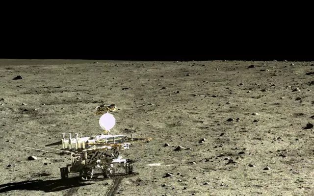 中国“玉兔”即将永远睡去，它在月球留下哪些印记？