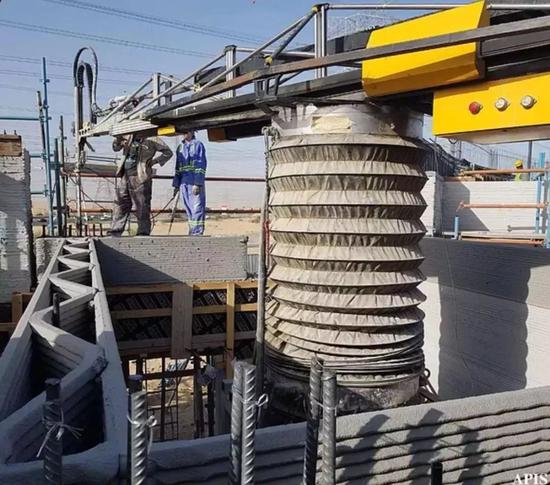 3D打印办公大楼技术 _ 会发光的裙子设计 _生活黑科技应用