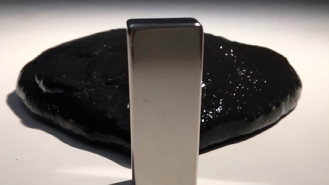 非牛顿流体特性_非牛顿流体生活应用_剪切稀释流体应用