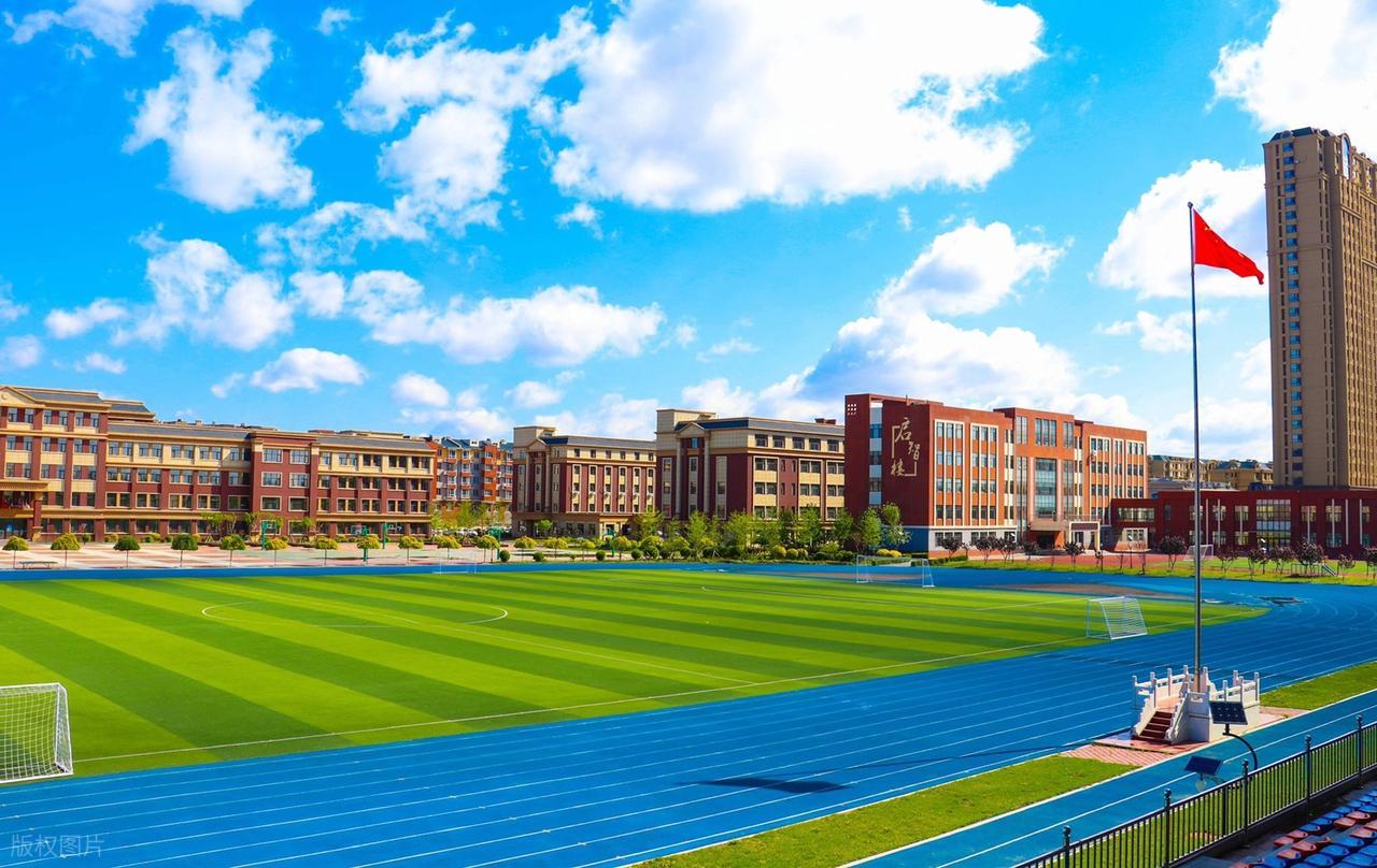 茂名市第一中学奥校班_2025届茂名一中校花_广东高州中学高考成绩