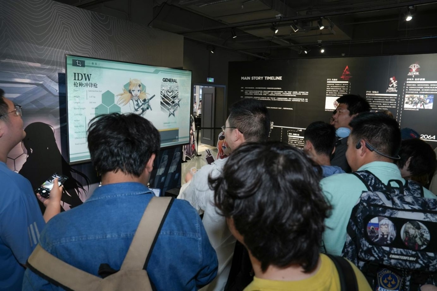 二次元游戏专题_少女前线九周年纪念展_二次元战术游戏展览