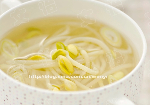 蔬菜新鲜度辨别方法_芹菜叶柄的横切面图片_挑选蔬菜技巧