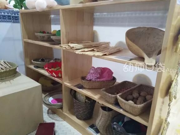 小班角色游戏创意_小班游戏专题小结_幼儿园角色游戏主题