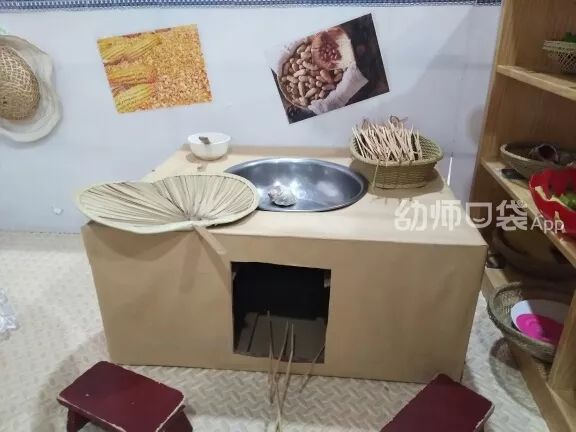 小班游戏专题小结_小班角色游戏创意_幼儿园角色游戏主题