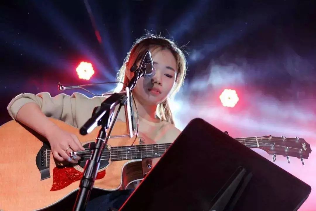 流氓花粥歌词_抖音神曲花粥争议_花粥盗将行狗屁不通