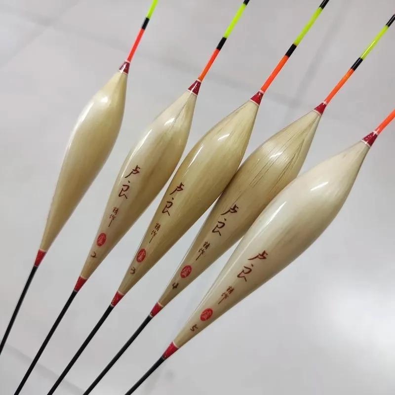 野钓鲫鱼调漂法_鲫鱼吃饵信号解读_用红虫钓鱼怎么调漂