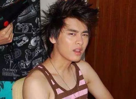 oo空间怎么隐身_隐身空间怎么打开_隐身空间穿越小说