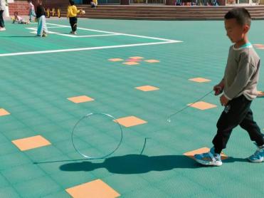 传承民间体育游戏活动_大班民间游戏专题_碱柜幼儿园民间体育游戏