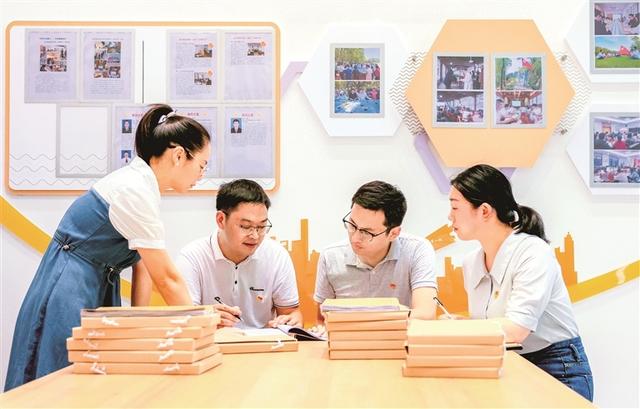 中央纪委国家监委：盯住“关键少数”，严查“人情”腐败！