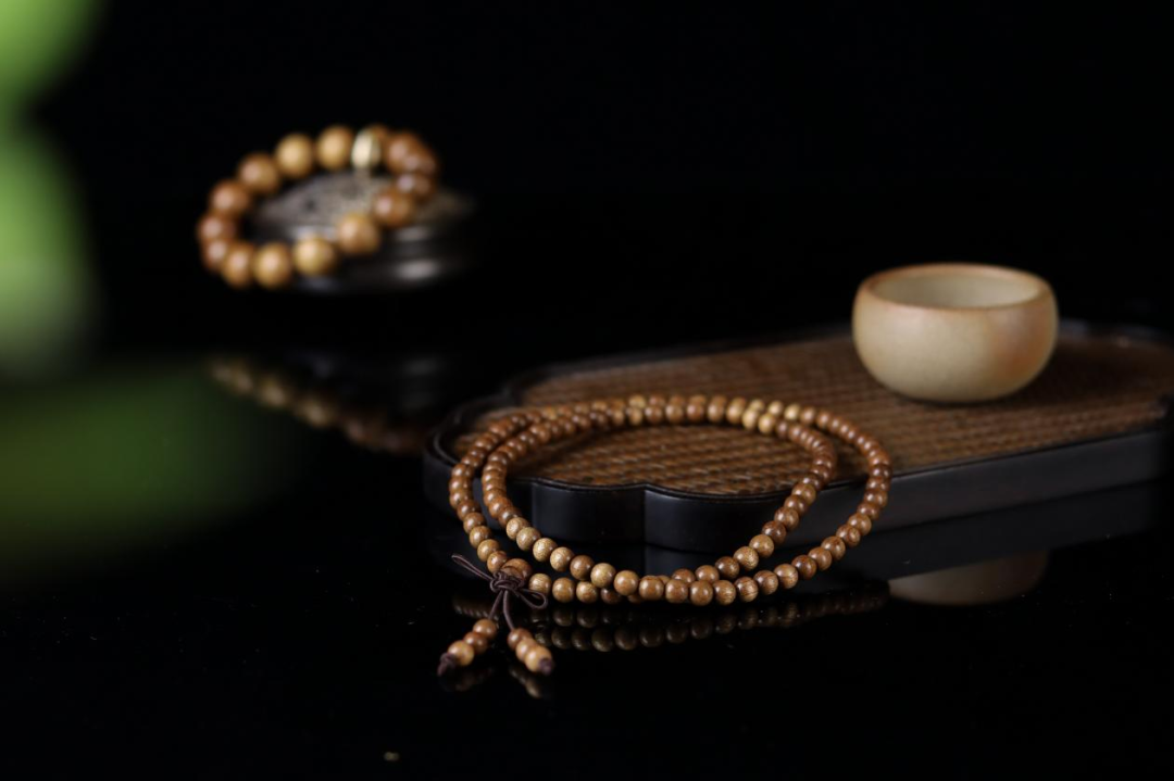 金丝楠木手串价格_金丝楠木摆件寓意_金丝楠老料横切面图片