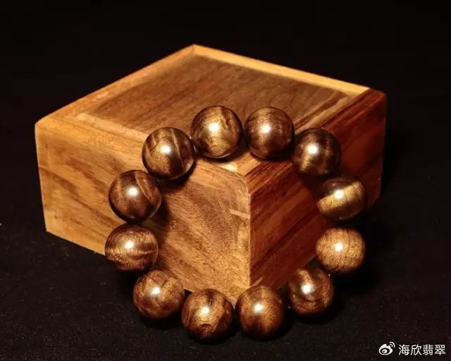 金丝楠阴沉木颜色特点_金丝楠老料横切面图片_金丝楠木黄料绿料区别