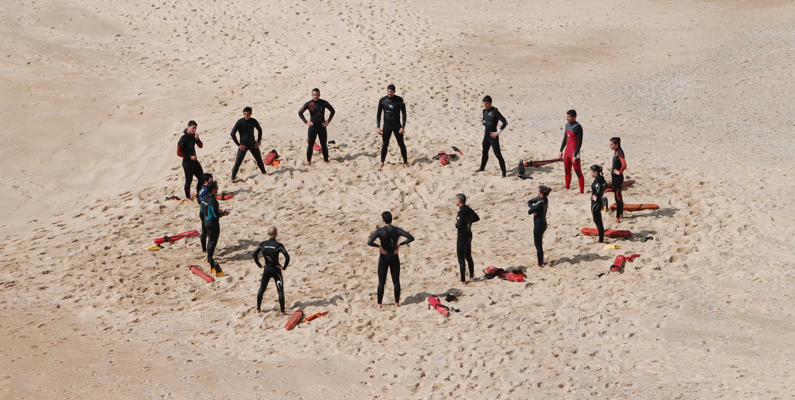 打造 人脉圈_人脉圈对成功的重要性_外向的人如何建立广泛人脉圈