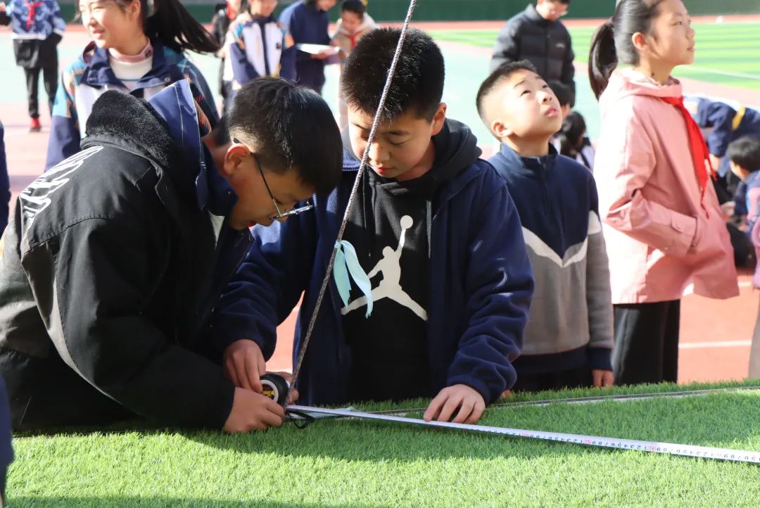 勾股定理生活实际应用_勾股定理生活应用_生活中勾股定理的应用