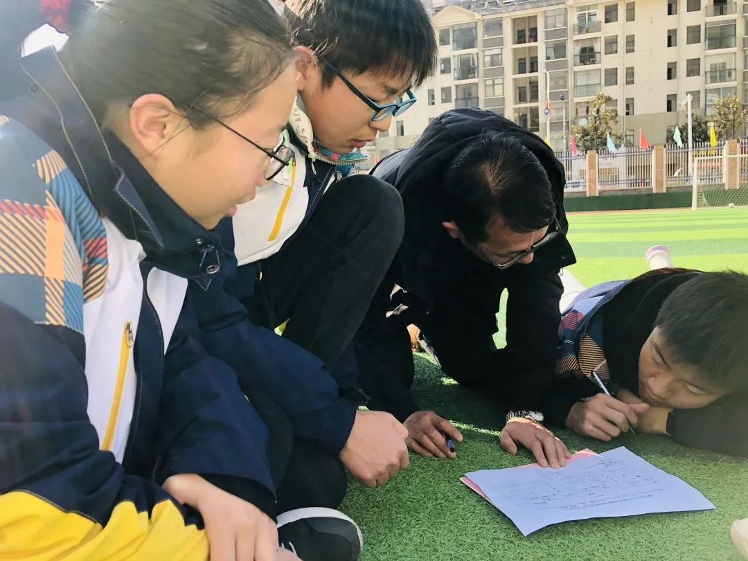 生活中勾股定理的应用_勾股定理生活实际应用_勾股定理生活应用