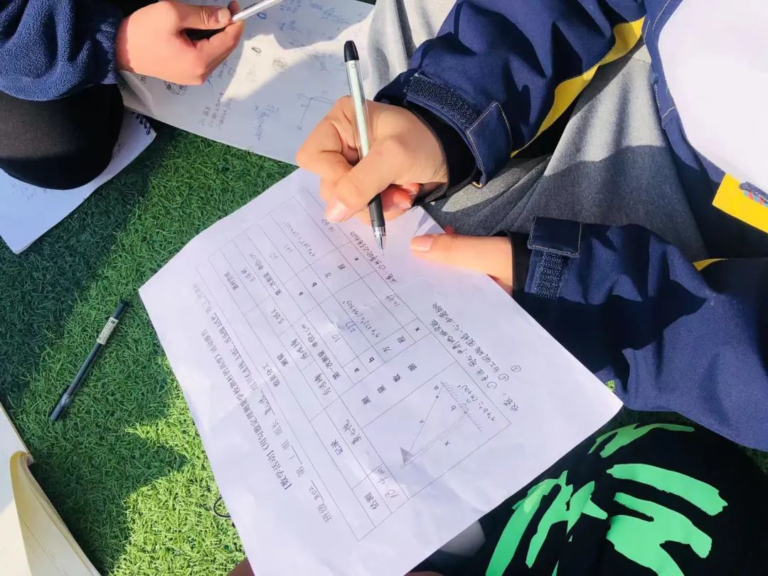 勾股定理生活应用_生活中勾股定理的应用_勾股定理生活实际应用