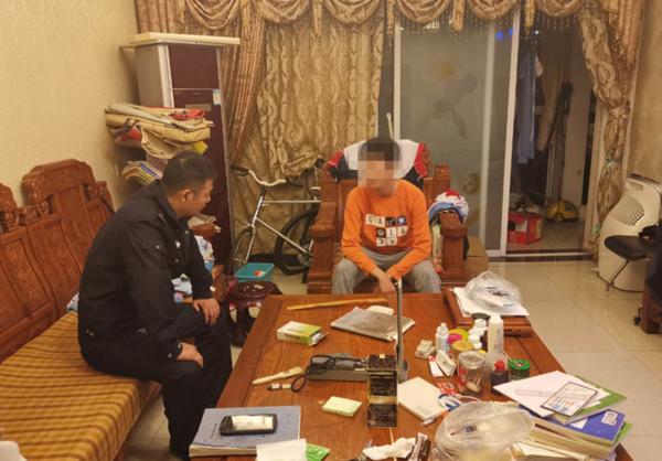 pg下载官方版打开即玩v1022.速装上线体验.中国 漯河15岁少年沉迷游戏，家长劝说不住，无奈报警