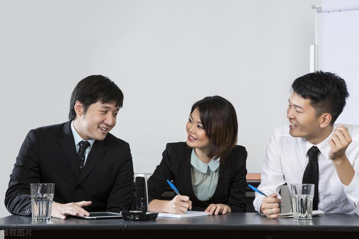 如何让自己说话有气场_气场强的人说话_说话气场很强大的词