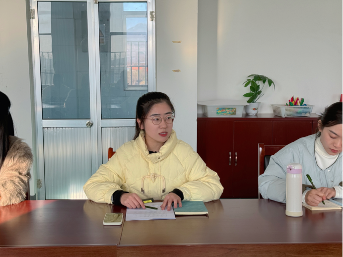 大班专题民间游戏教案_大班民间游戏专题_大班民间游戏教案100篇