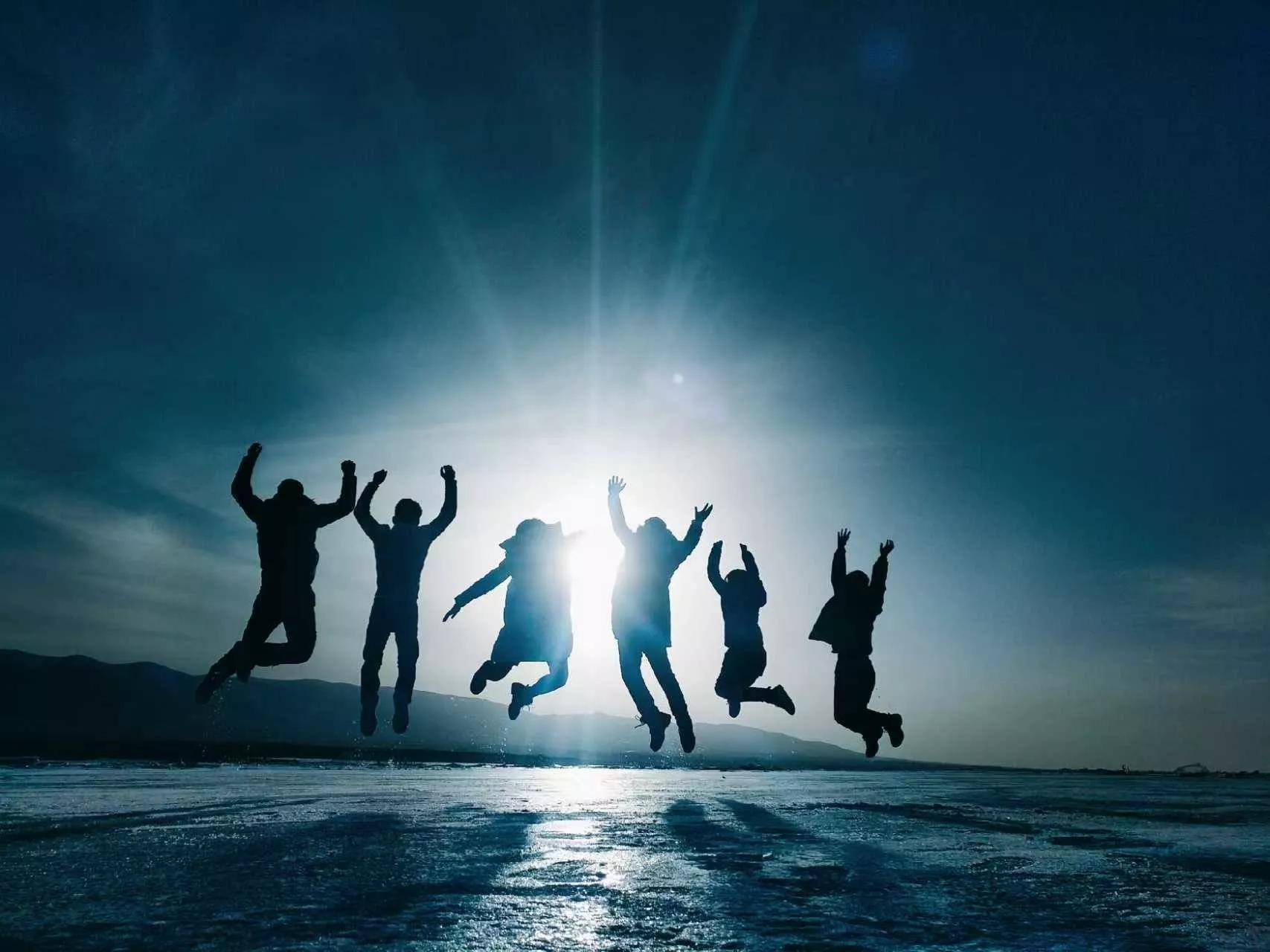 气场修炼方法_如何让自己气场强大_肢体语言与气场