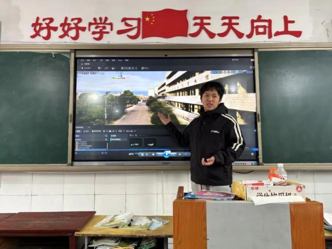 游戏新闻_00后乡村教师湘西游戏化教学留守儿童手机沉迷问题