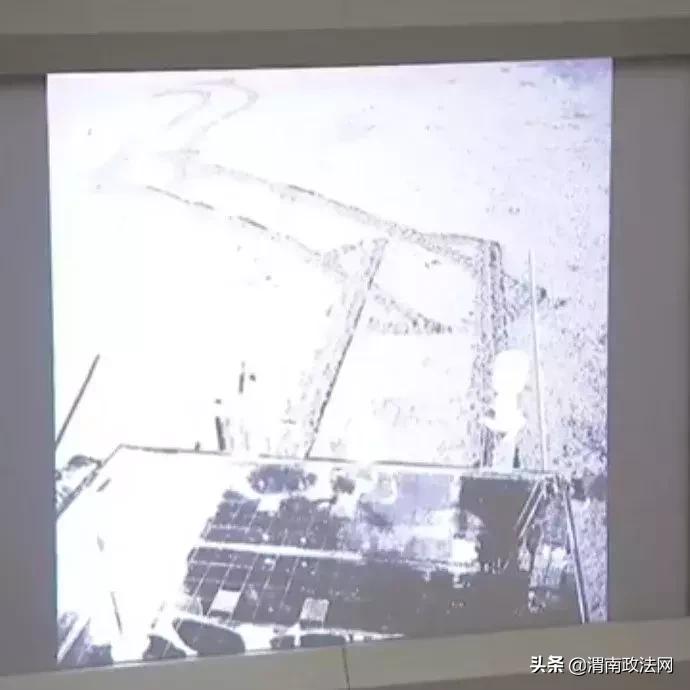 月球玉兔二号的照片_微博月球车玉兔_月球车玉兔最后一条微博
