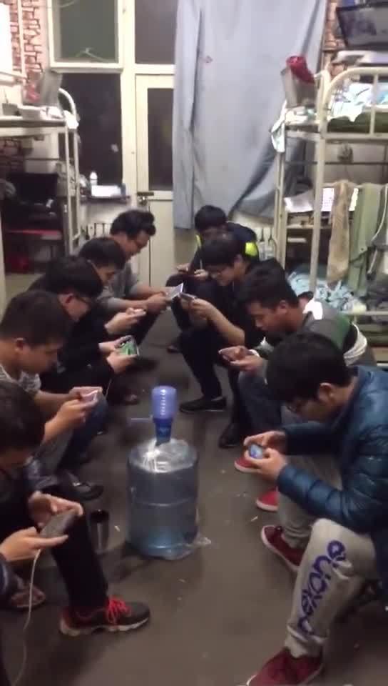 专业知识缺失_不玩游戏被扣薪水新闻_大学生宿舍游戏