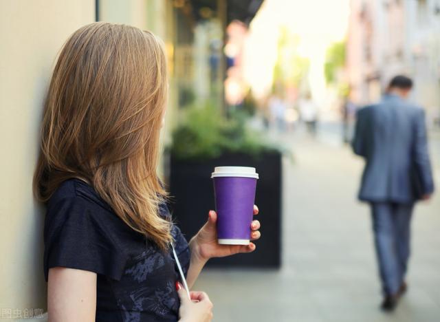 和前男友老死不相往来_分手后断联挽回技巧_失恋后如何挽回前男友