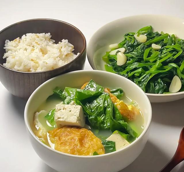 菜单营养搭配多样均衡季节_一人晚餐 二人世界_科研新发现实用菜单调整