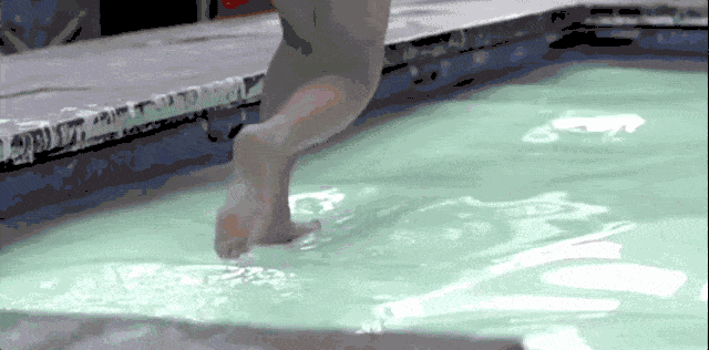 pg下载官方版打开即玩v1022.速装上线体验.中国 神奇的非牛顿流体——遇强则强遇弱则弱