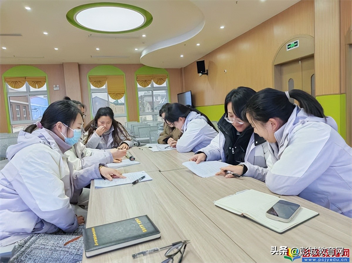 破解体育游戏一刀切难题_幼儿体育游戏分层设计_幼儿园游戏专题总结