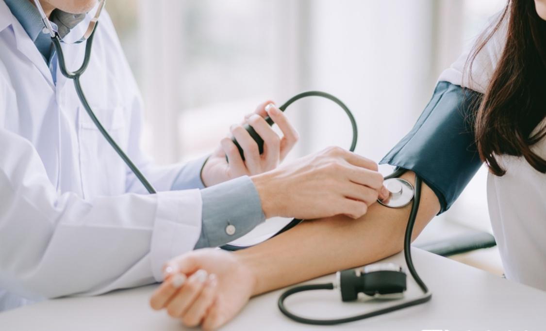 水银血压计被淘汰的原因_电子血压计与水银血压计对比_听诊器原理生活应用