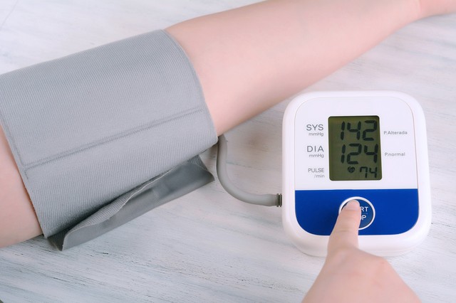 水银血压计被淘汰的原因_电子血压计与水银血压计对比_听诊器原理生活应用