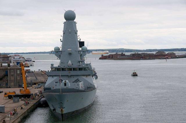 懦夫博弈 伊核问题 英国导弹驱逐舰_懦夫博弈生活应用