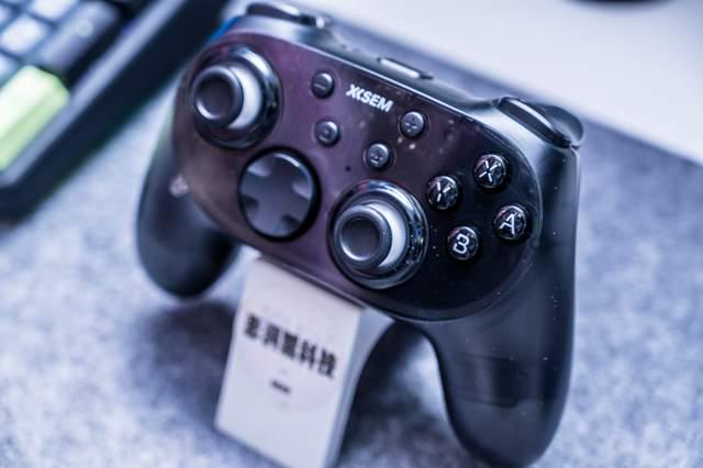 西圣GC1游戏手柄评测_psp游戏专题_PS手柄与Xbox手柄对比