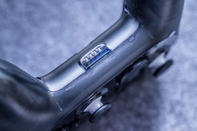 PS手柄与Xbox手柄对比_西圣GC1游戏手柄评测_psp游戏专题