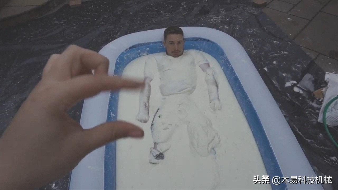 非牛顿流体生活应用_非牛顿流体 泡澡 实验过程