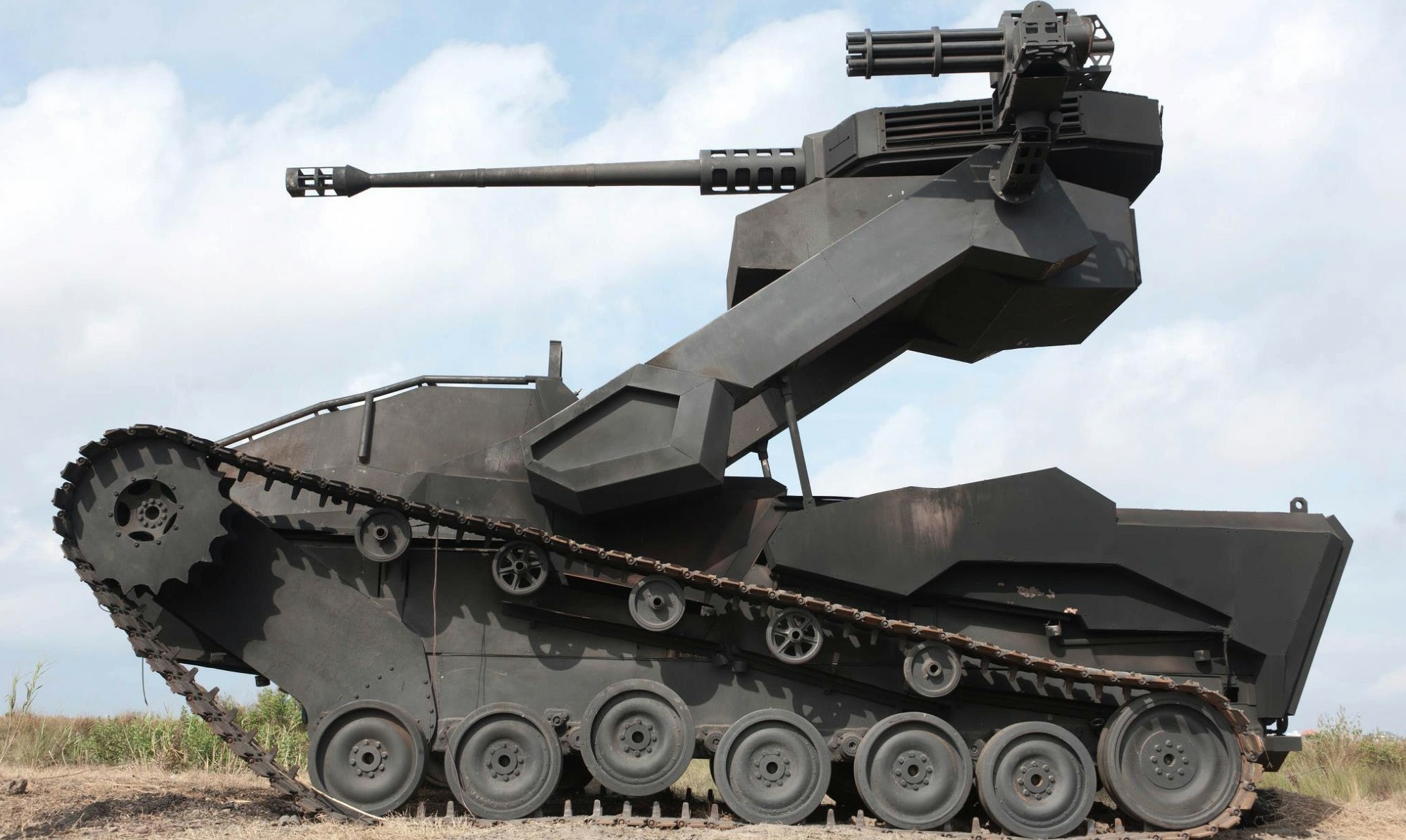 现代坦克技术特征_二战重武器大全及图解_主战坦克