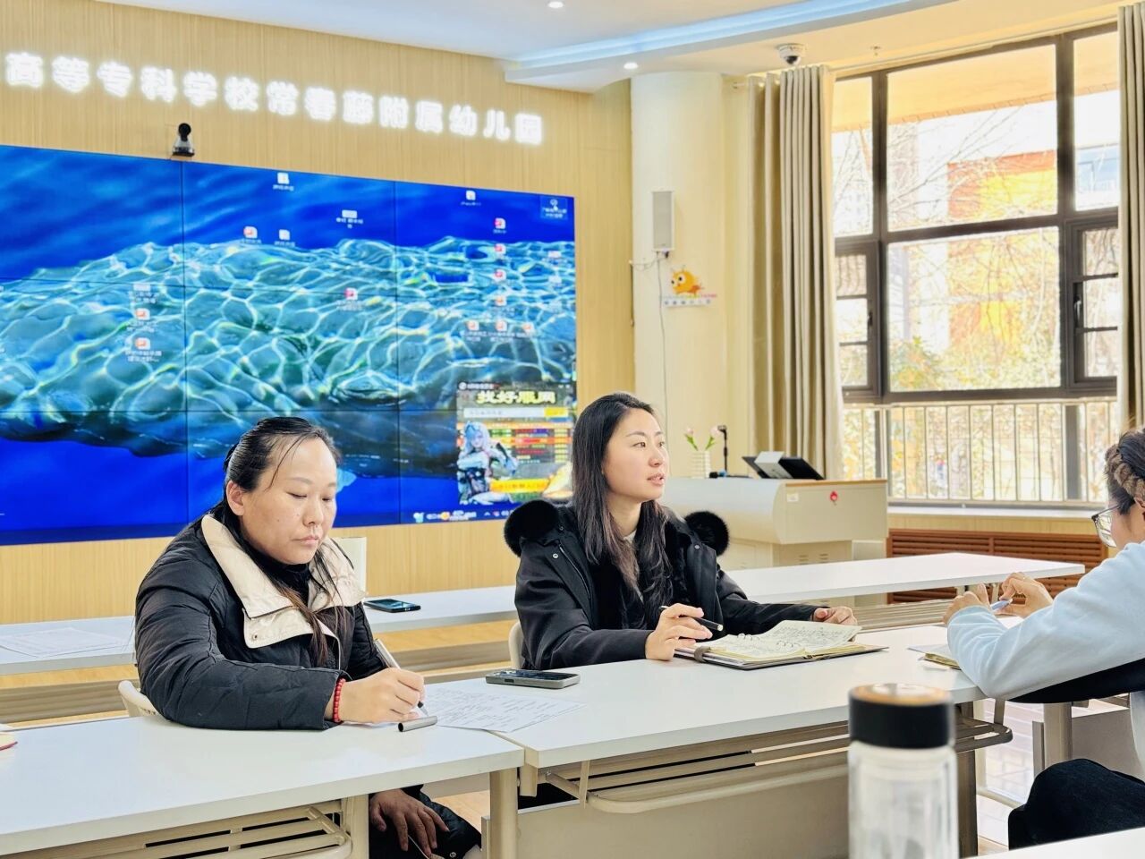 幼儿园游戏专题总结_常春藤幼儿园游戏坊建设述职总结会_室内游戏坊环境创设材料投放收纳整理幼儿关键经验培养