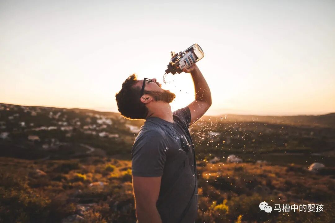 逆向思维案例_生活逆向思维应用故事_逆向思维方法