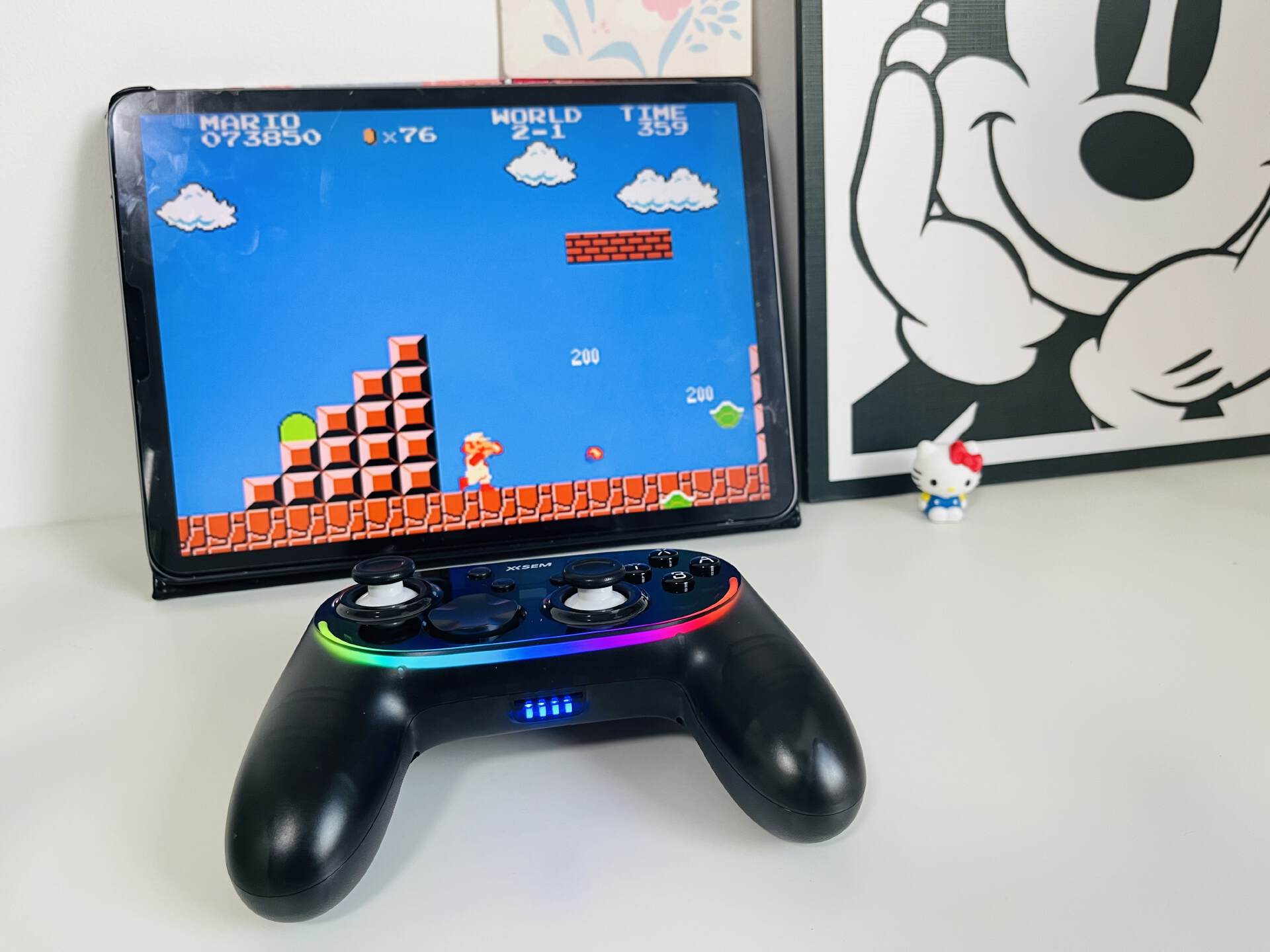 手柄玩格斗_西圣GC1游戏手柄_手柄握持舒适防滑体验